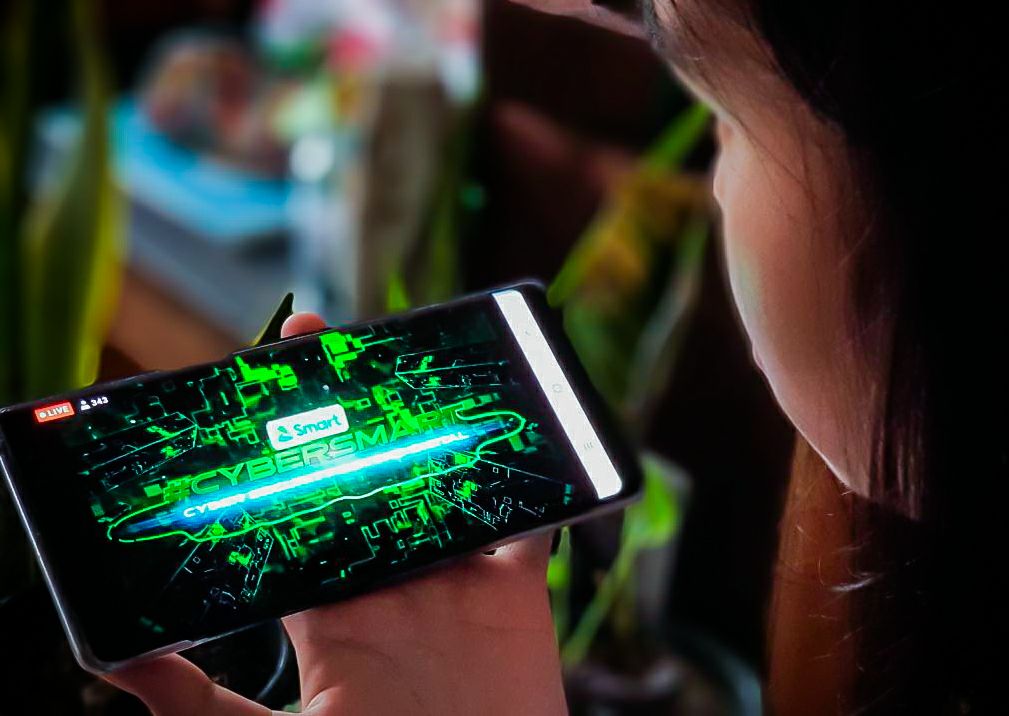 No angry emojis: Tips on fighting fake news from PLDT-Smart #Cybersmart campaign