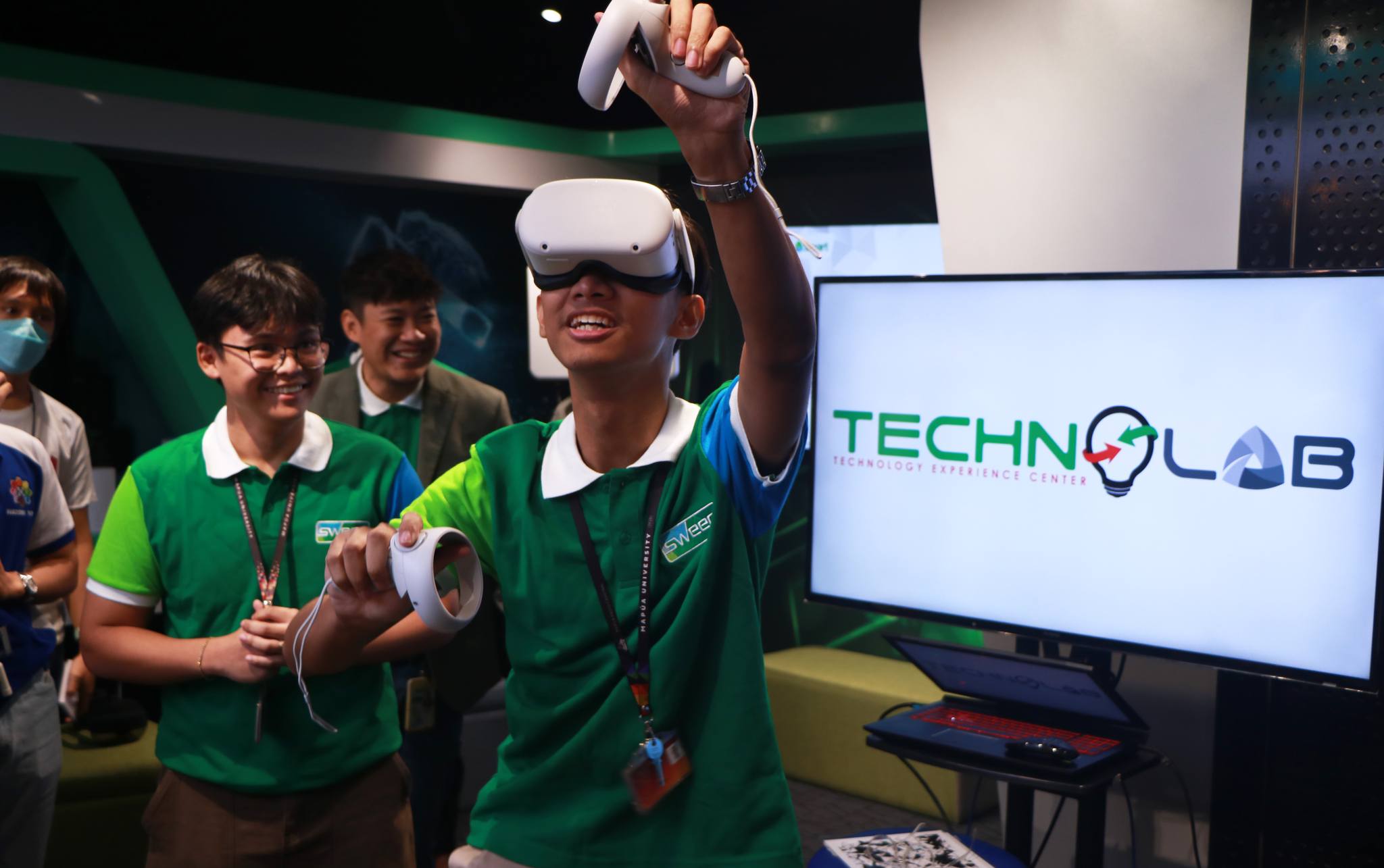  PLDT, Smart boost industry-academia synergy, expand Technolab collaborations in 2024