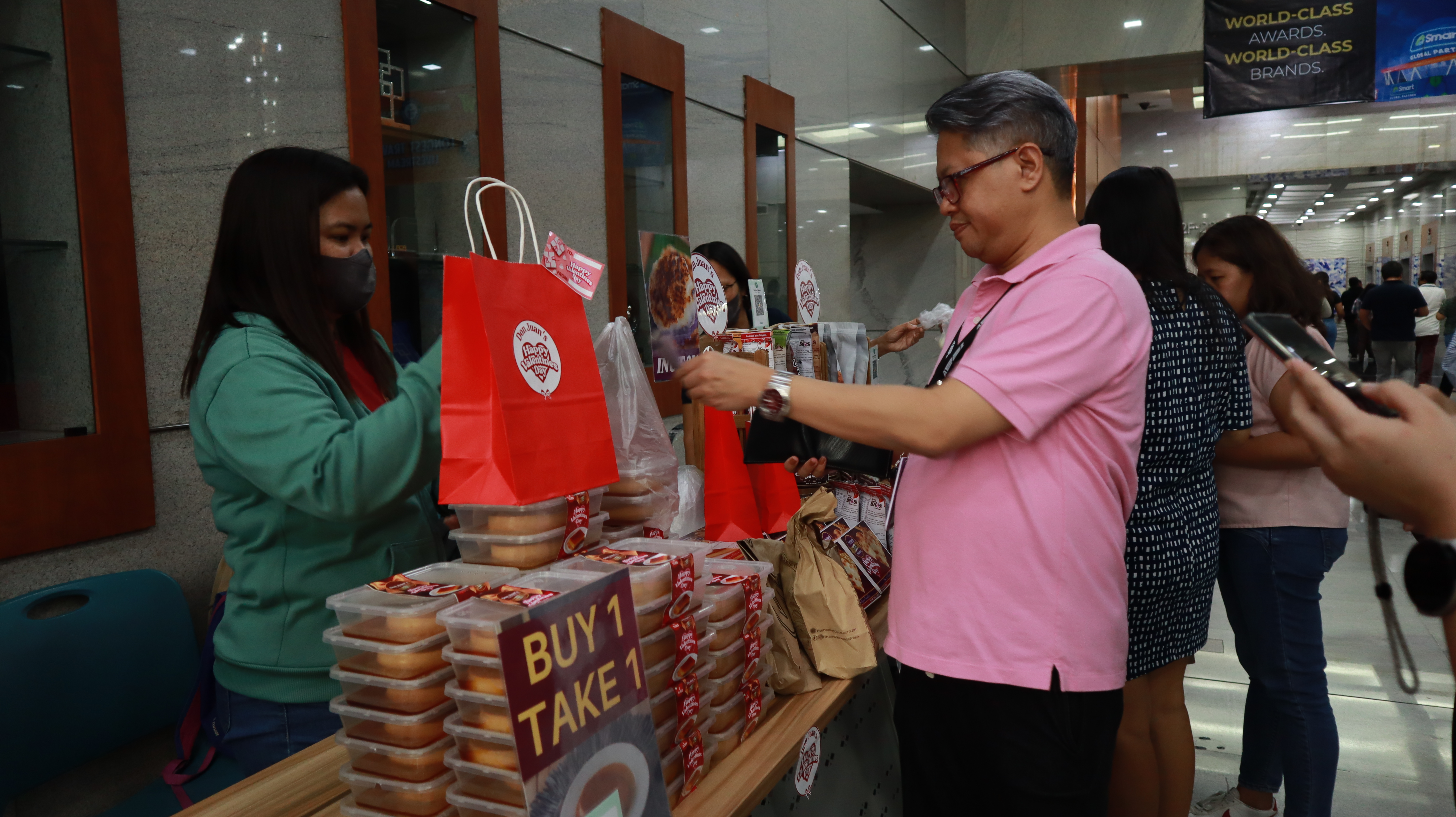 PLDT, Smart employees support partner MSMEs and communities