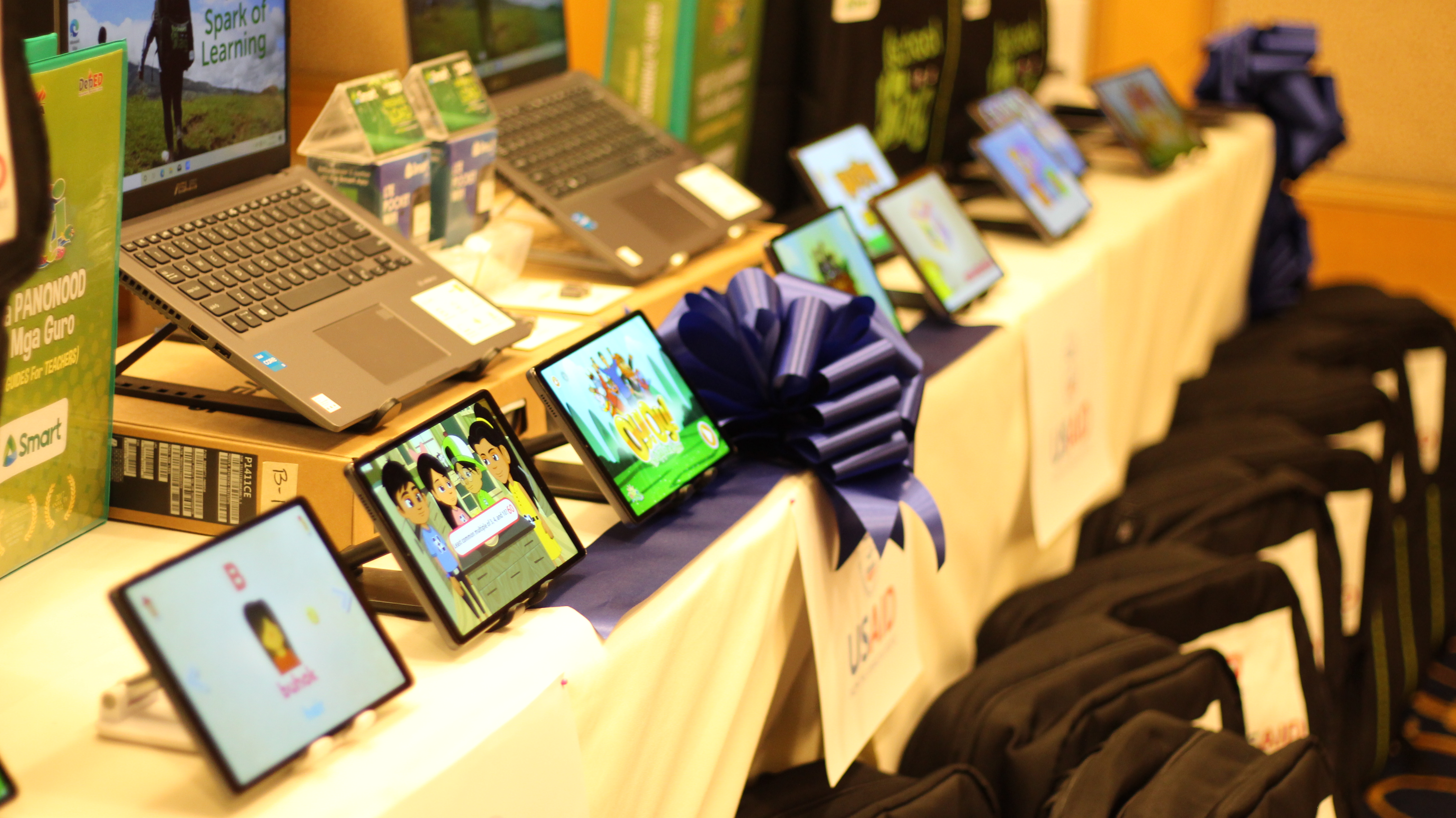 PLDT, Smart School-in-a-Bag reaches more learners in PH, scaling record 116k  