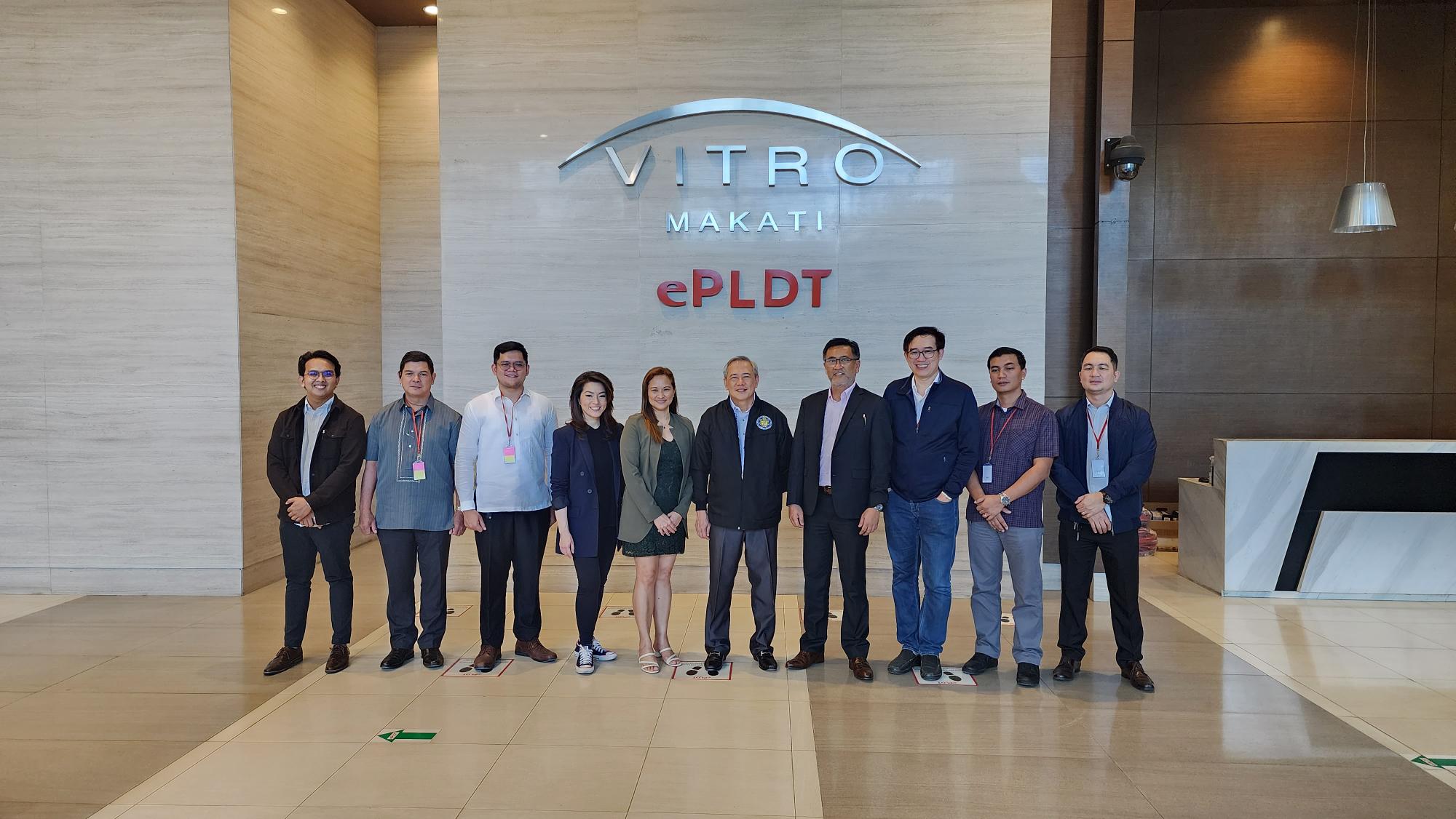 PLDT, Smart share cybersecurity best practices with COMELEC to boost poll security 