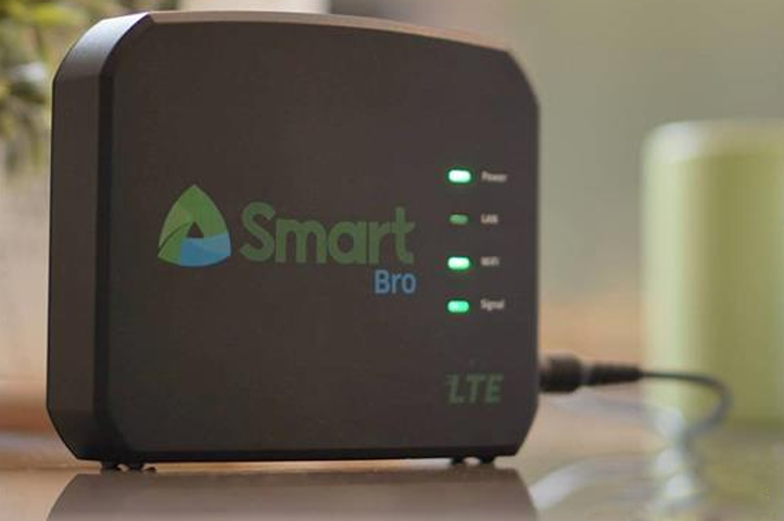 Connect like never before this Christmas with Smart Bro Prepaid LTE Home WiFi