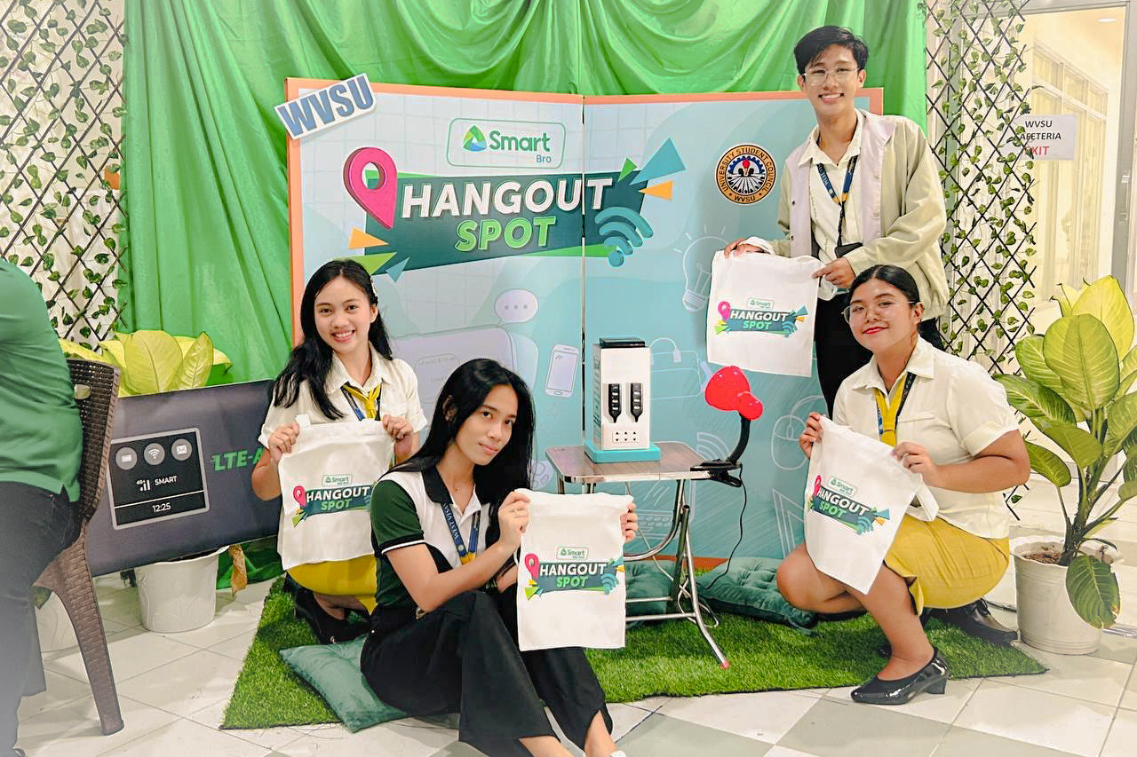Smart launches #SmartBro Hangout Spot in West Visayas State University