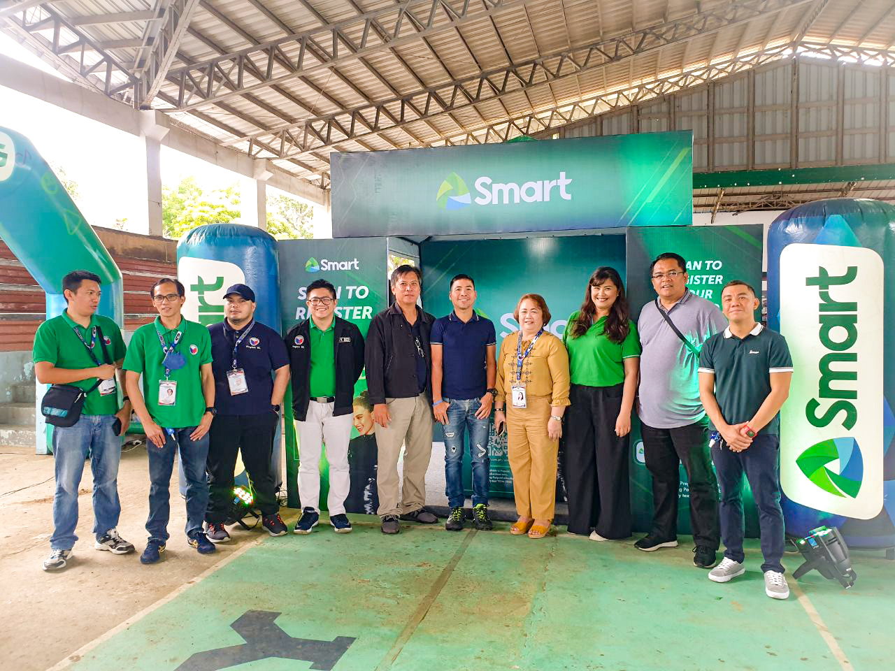 Smart sets up Sim Registration Booth in Carles, Iloilo