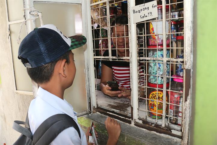 Cavite retailers reap benefits of Smart e-loading program Cavite retailers reap benefits of Smart e-loading program