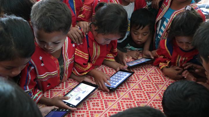 Matigsalugs embrace digital way of learning, keep traditions alive Matigsalugs embrace digital way of learning, keep traditions alive