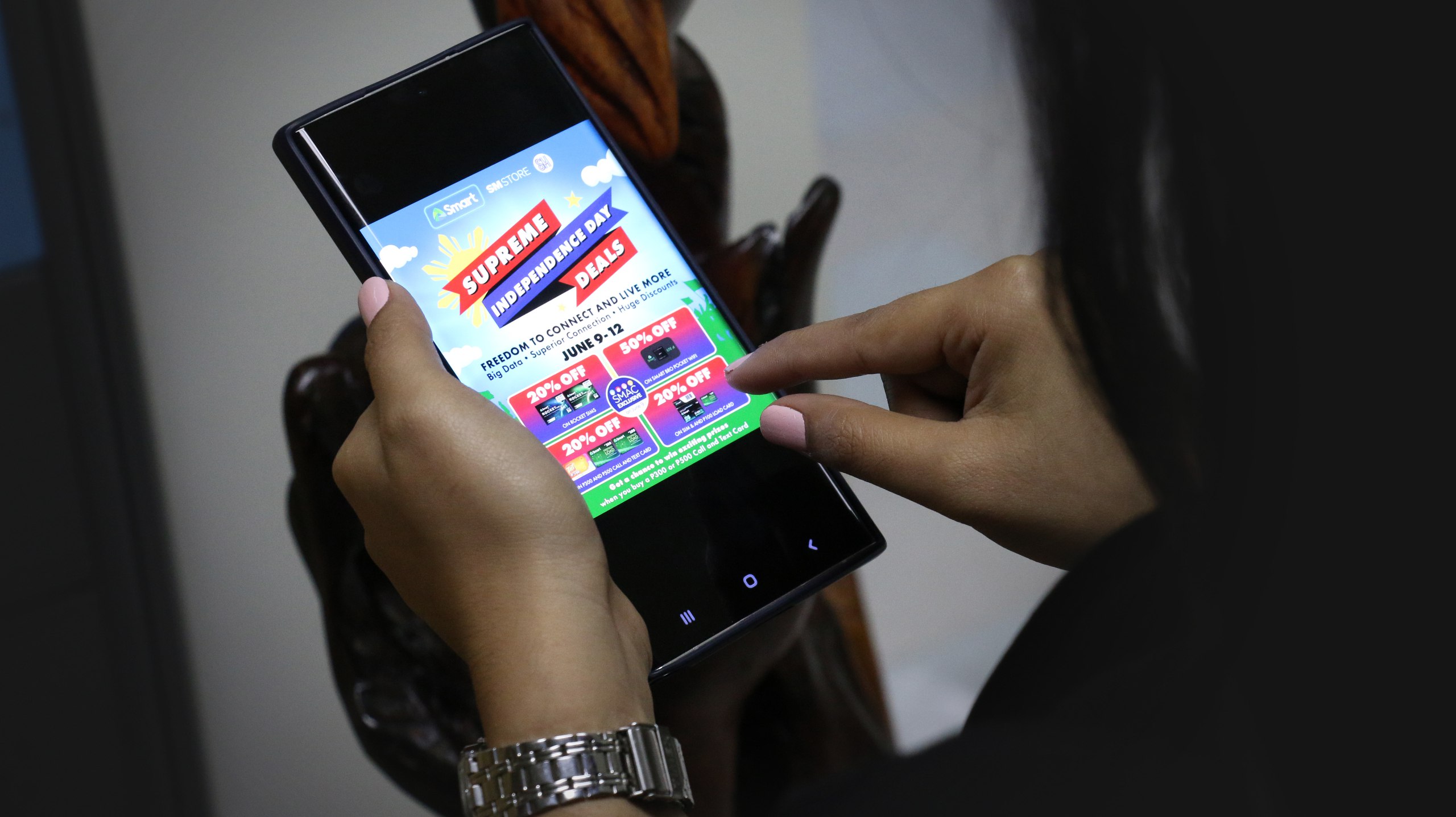 PLDT Group, SM Store team up for best offers on Independence Day Weekend