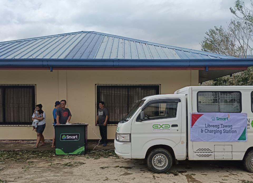 PLDT, Smart aid continues in #Pepito-hit areas