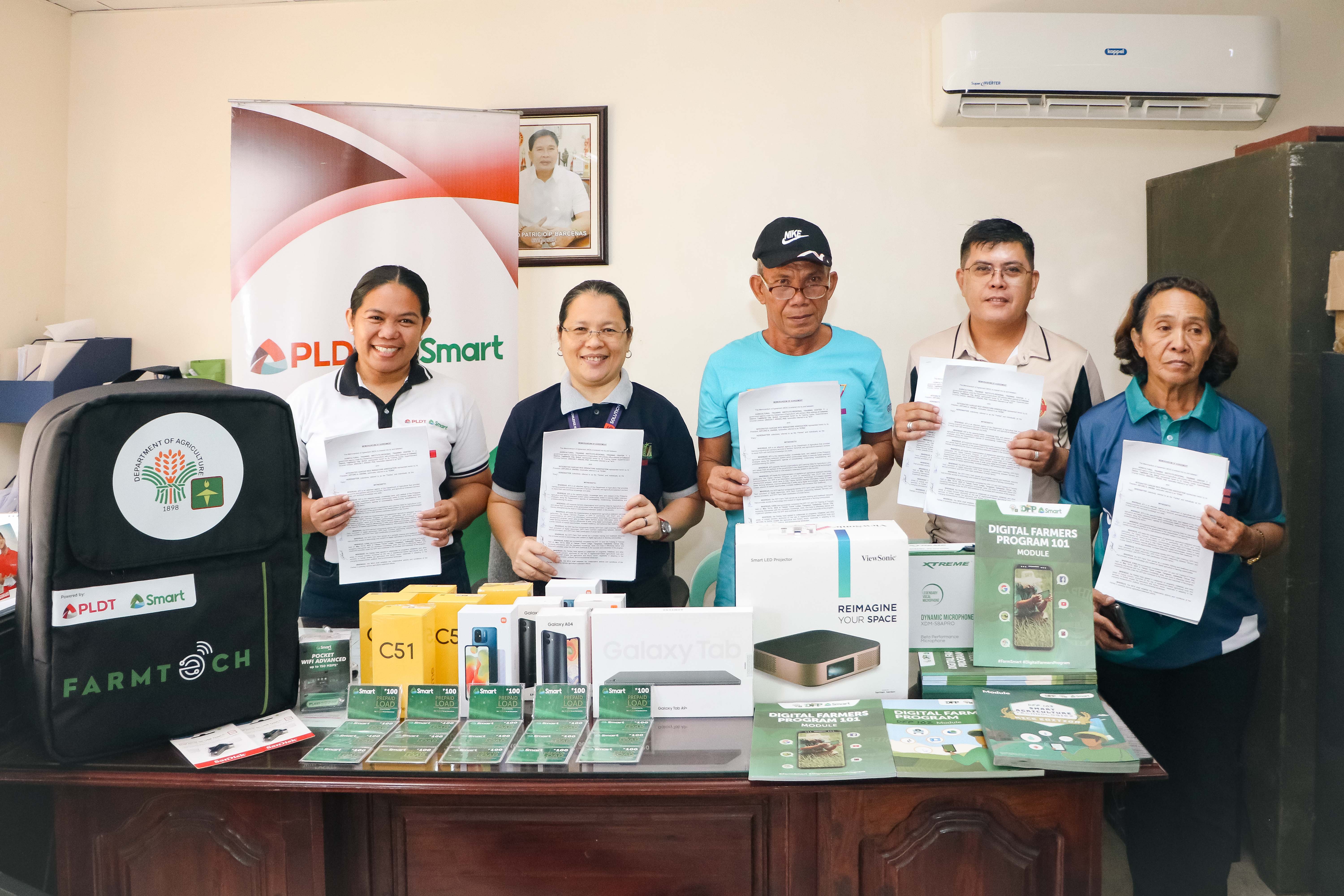 PLDT, Smart, and DA-ATI bridge digital divide for farmers in Carcar City, Cebu
