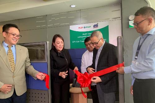PLDT-Smart customers now have video call facility at DTI PLDT-Smart customers now have video call facility at DTI