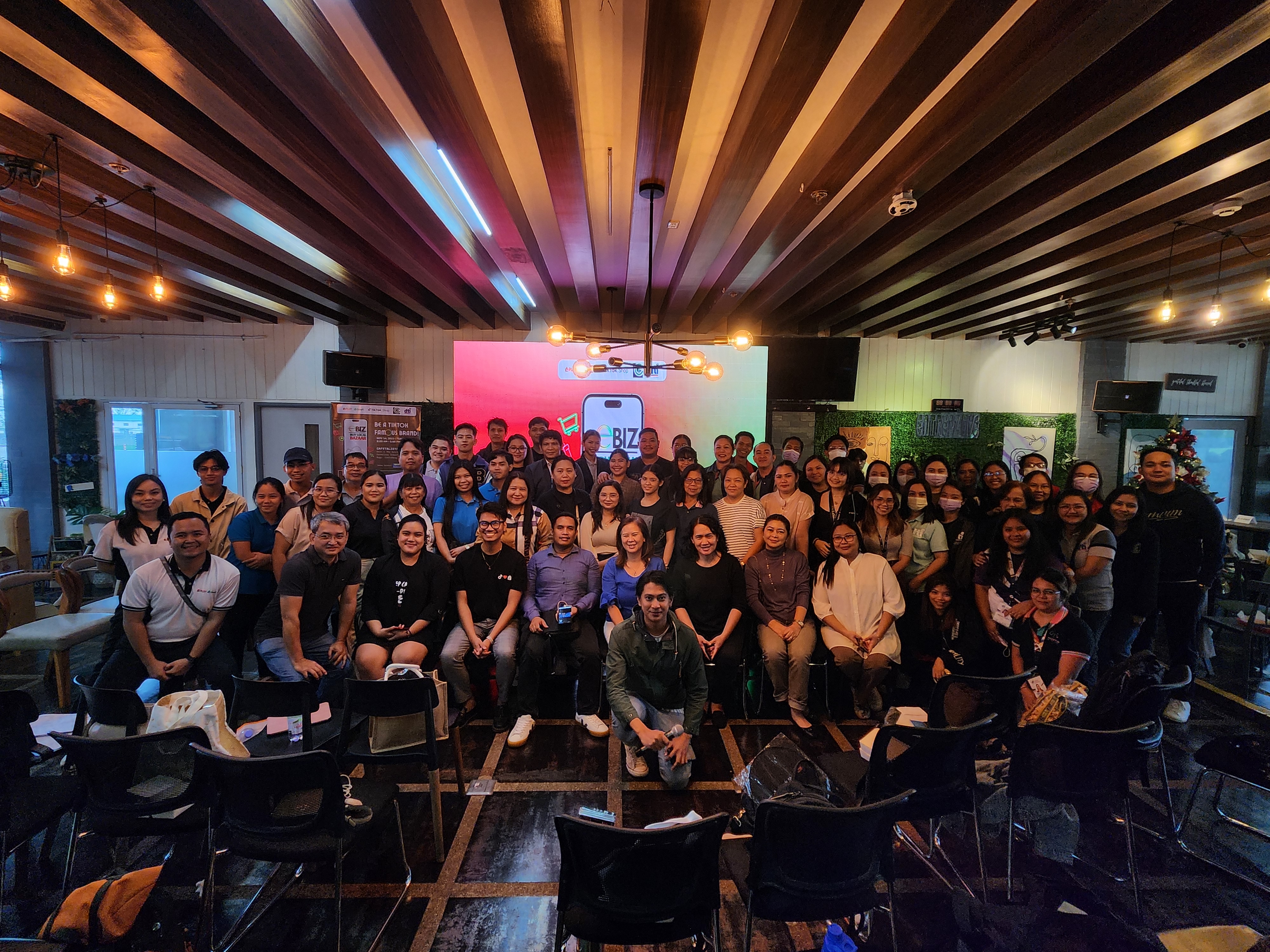 PLDT, Smart level up e-commerce game of Laguna MSMEs with TikTok Shop 