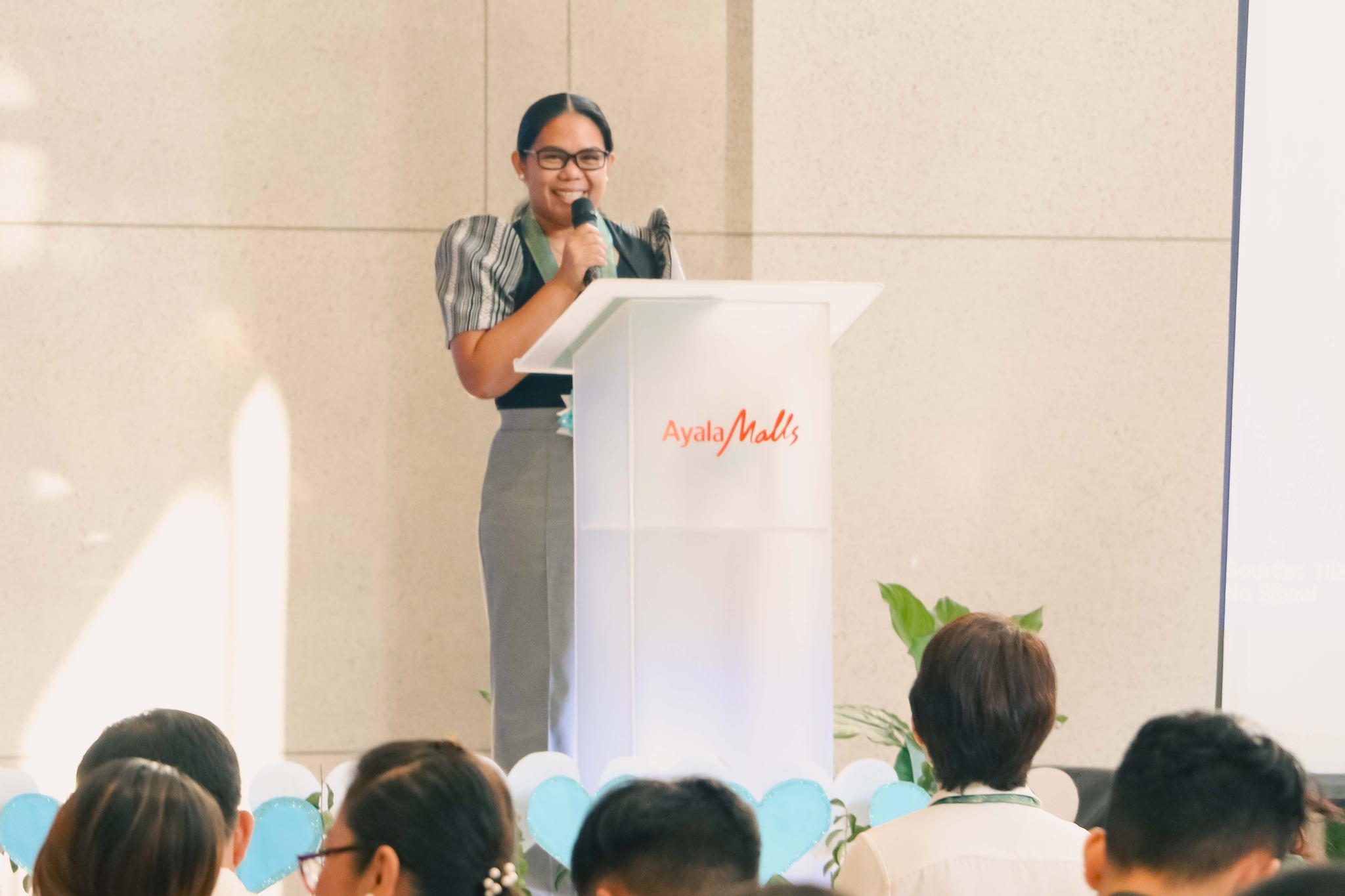 PLDT, Smart online child protection initiatives lauded in Visayas 
