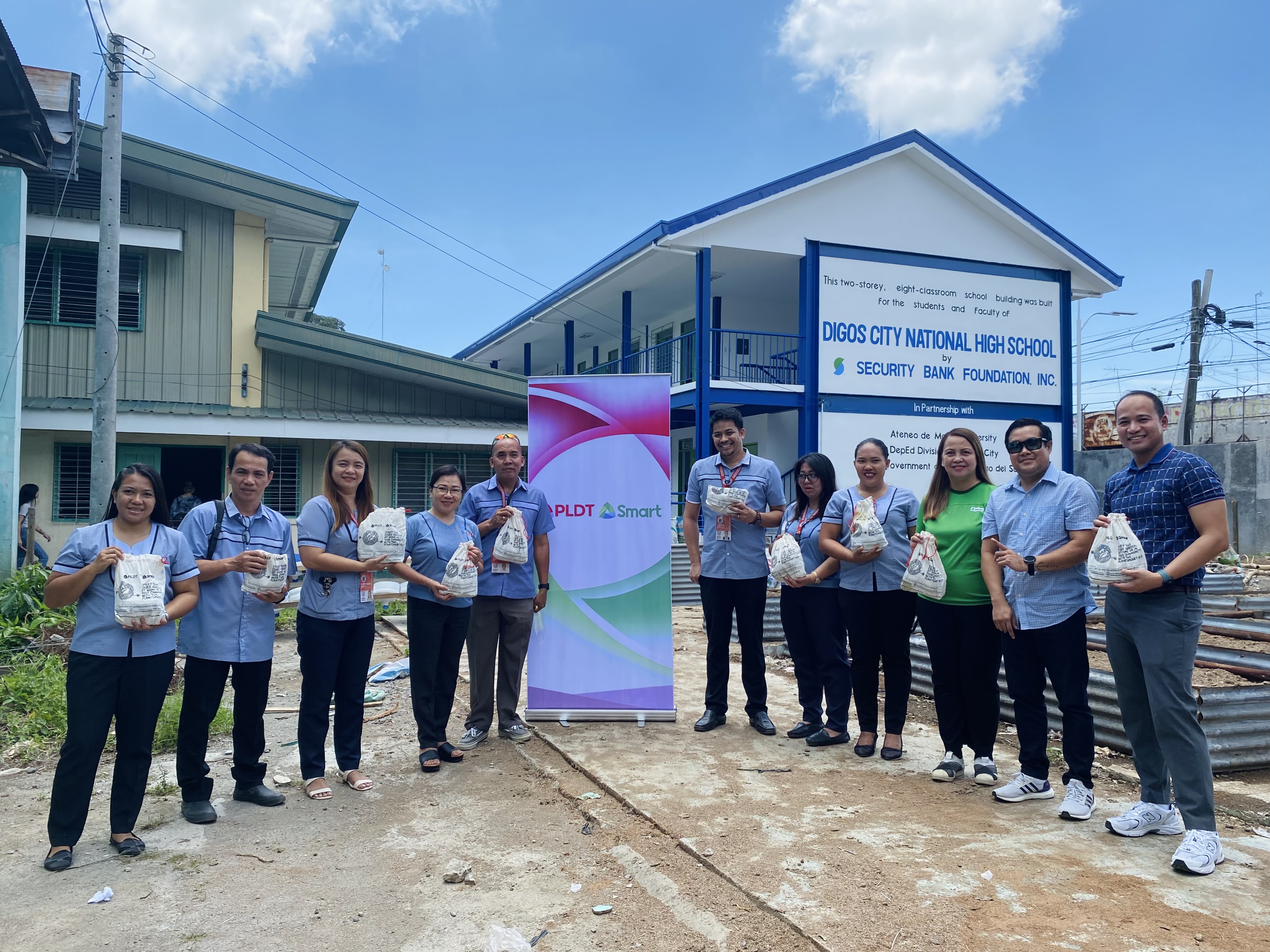 PLDT, Smart promote food security among communities in Digos City