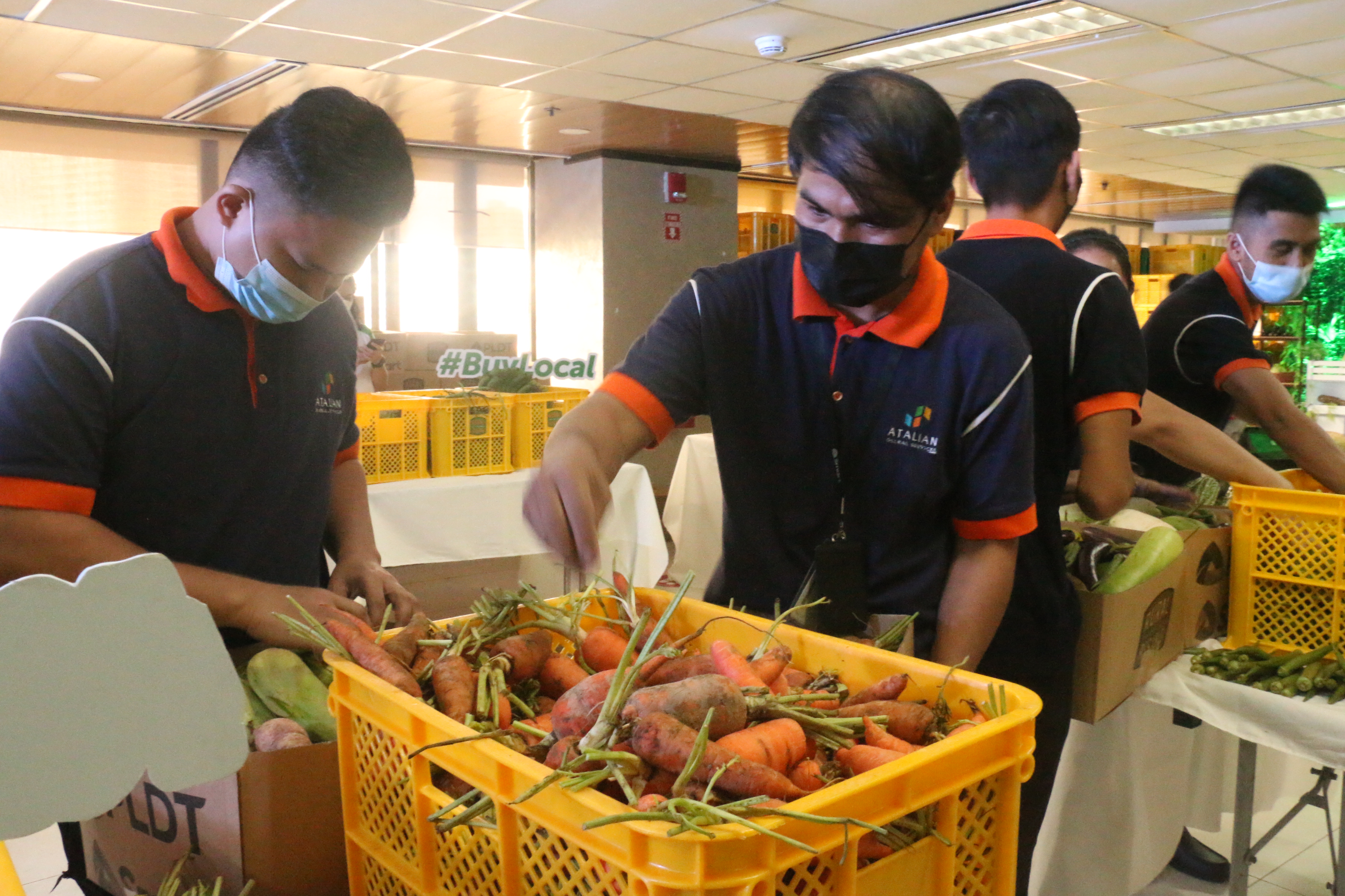 PLDT, Smart ramp up ‘Buy Local’ for small-holder Filipino farmers, as food costs rise PLDT, Smart ramp up ‘Buy Local’ for small-holder Filipino farmers, as food costs rise