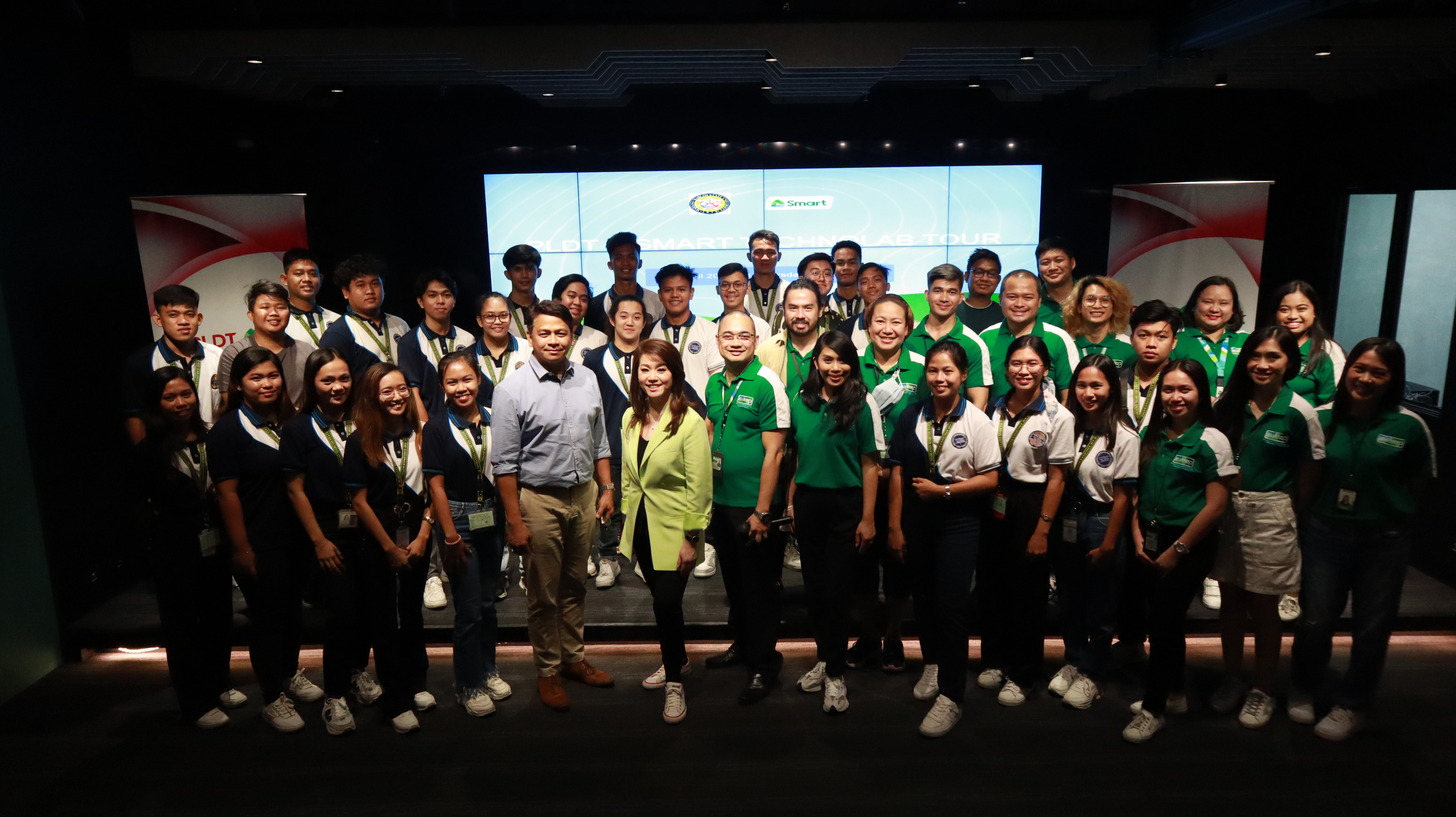 PLDT, Smart showcase cutting-edge tech to MMSU students in maiden visit to TechnoLab PLDT, Smart showcase cutting-edge tech to MMSU students in maiden visit to TechnoLab