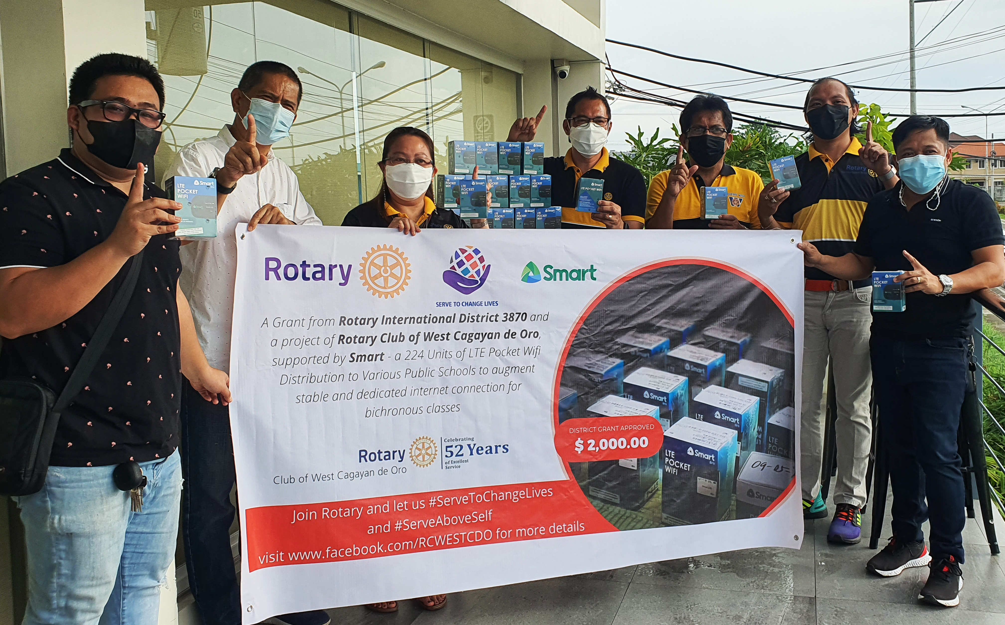 Rotary Club West CDO donates Smart WiFi devices to teachers