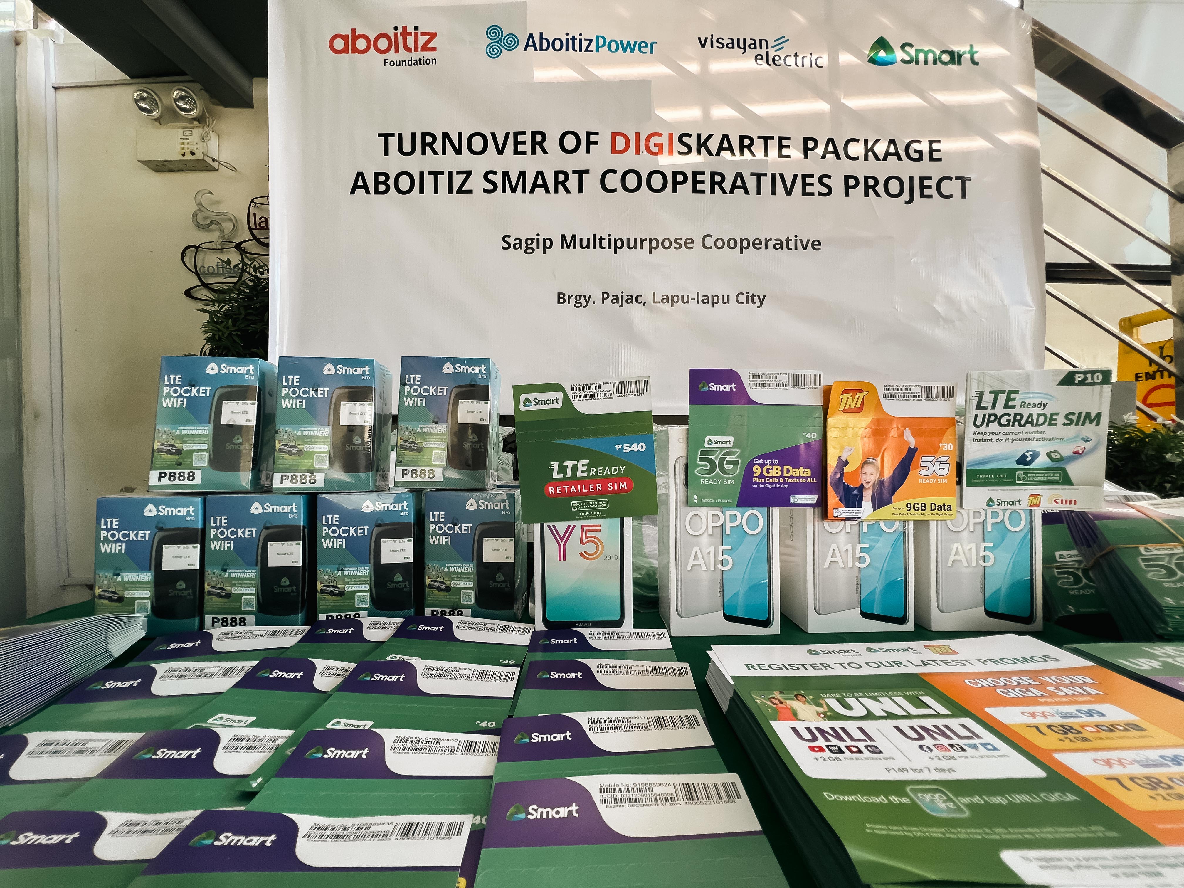 Smart, Aboitiz Foundation’s ‘Digiskarte Package’ boosts Visayas cooperatives