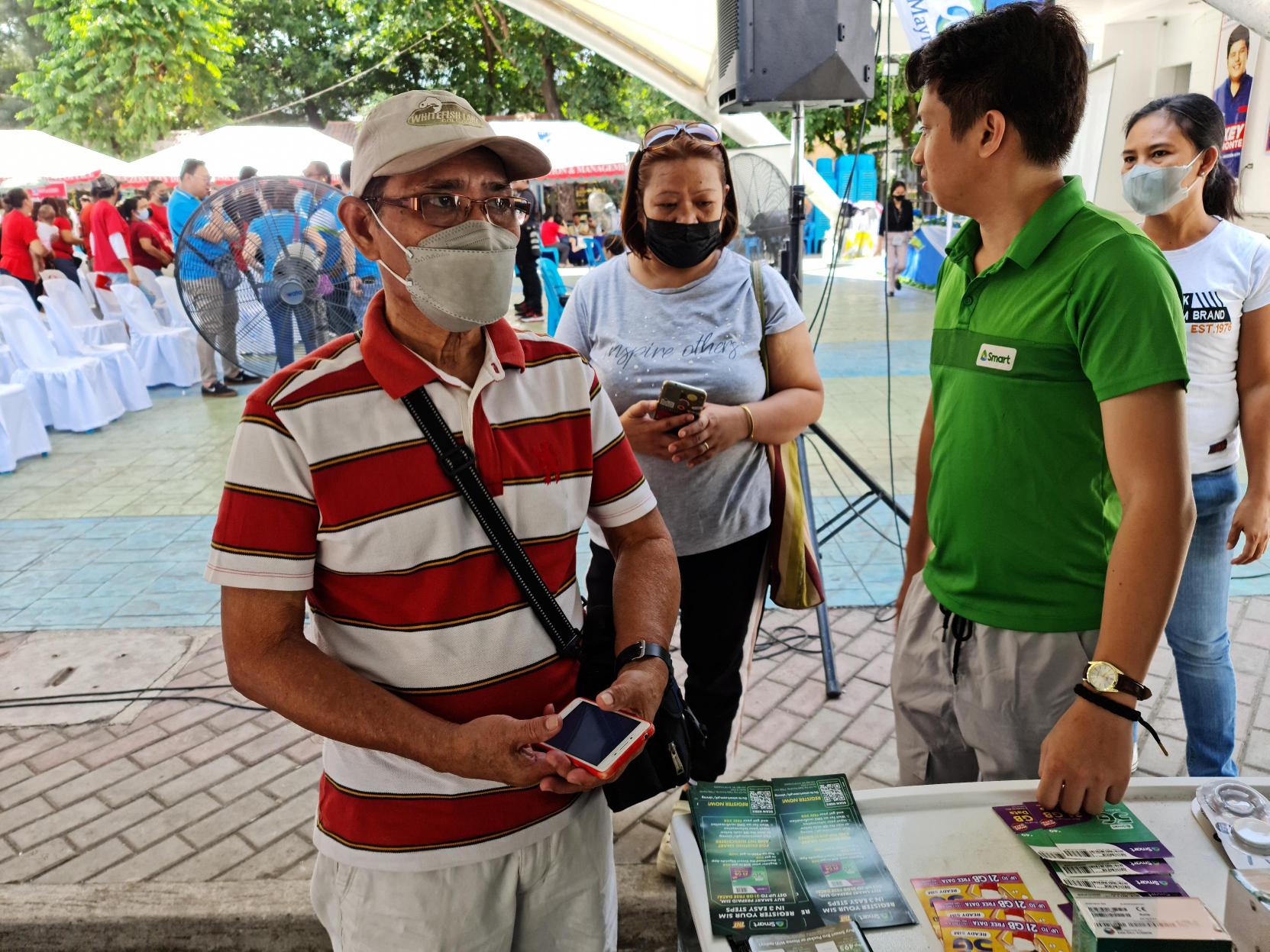 Smart beefs up SIM registration assistance to QC seniors 