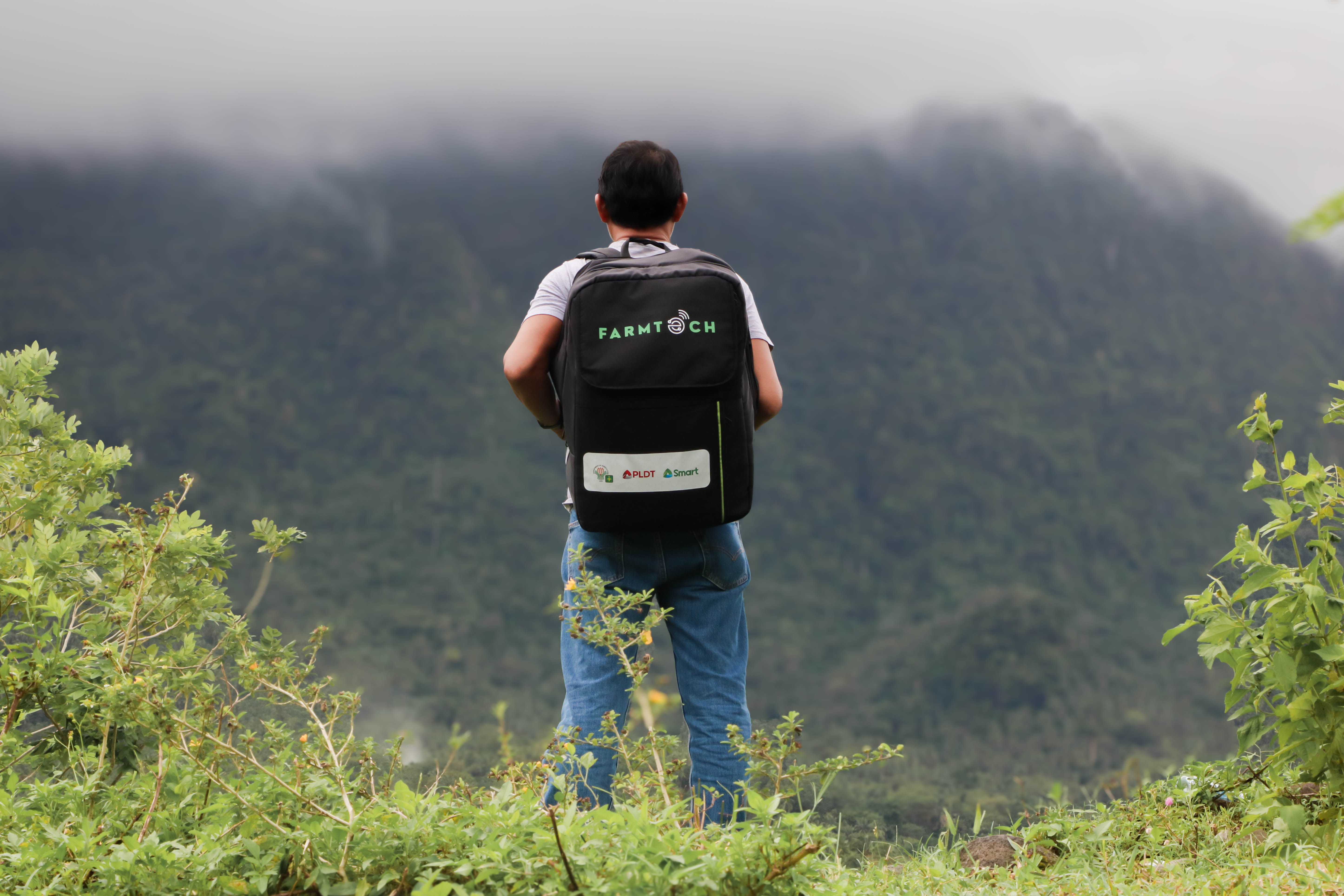 Smart fires up new LTE sites in Southern Leyte, strengthening farming communities