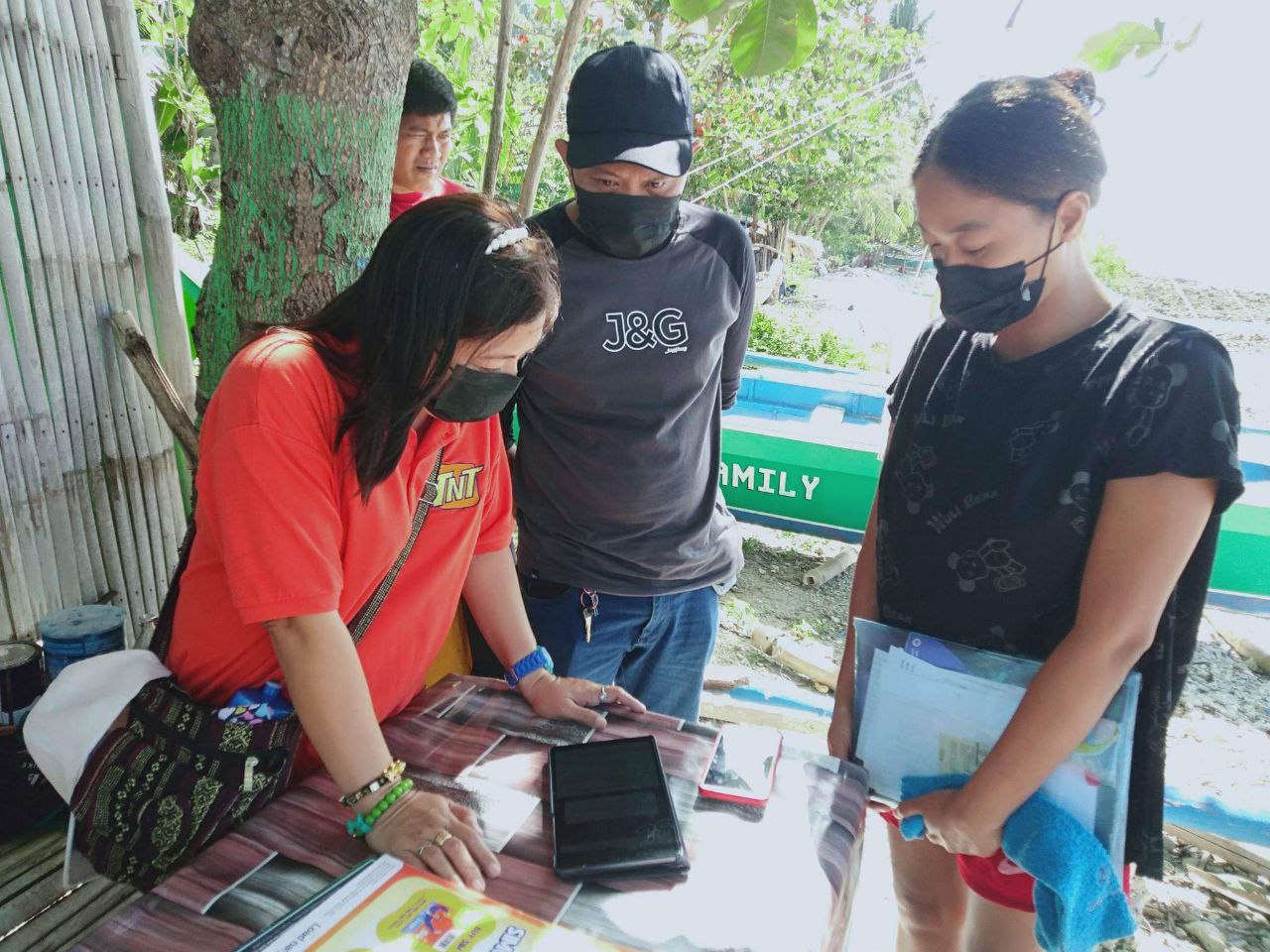 Smart goes the distance, SIM registers subscribers in  hard-to-reach communities 