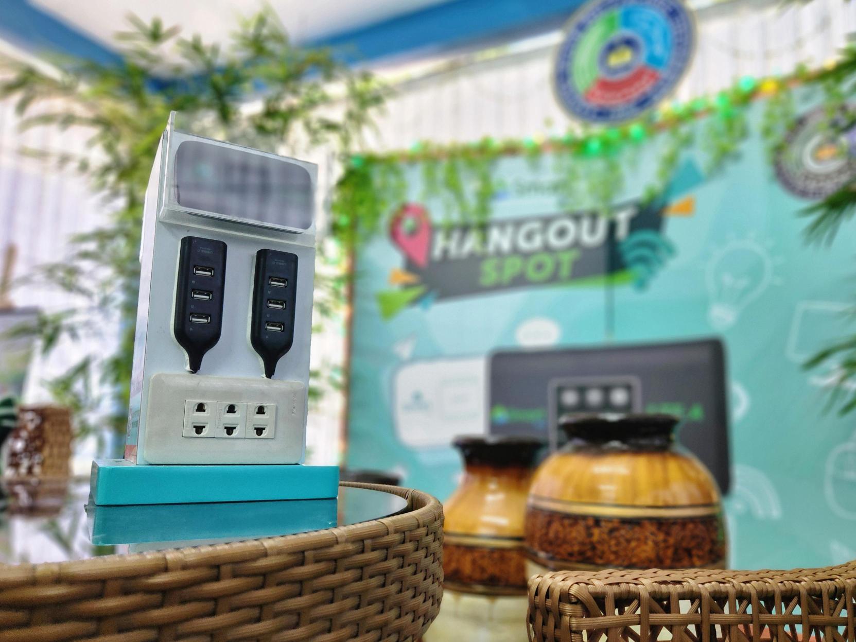 Smart levels up Luzon school hangouts with Smart Bro Wi-Fi