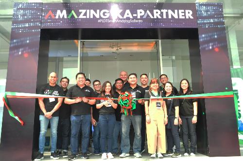 Smart pays tribute to load retailers all over PH Smart pays tribute to load retailers all over PH
