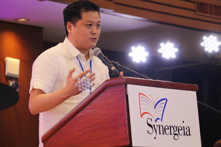 Valenzuela City Mayor Rex Gatchalian Metrics level playing field for LGUs on good education governance