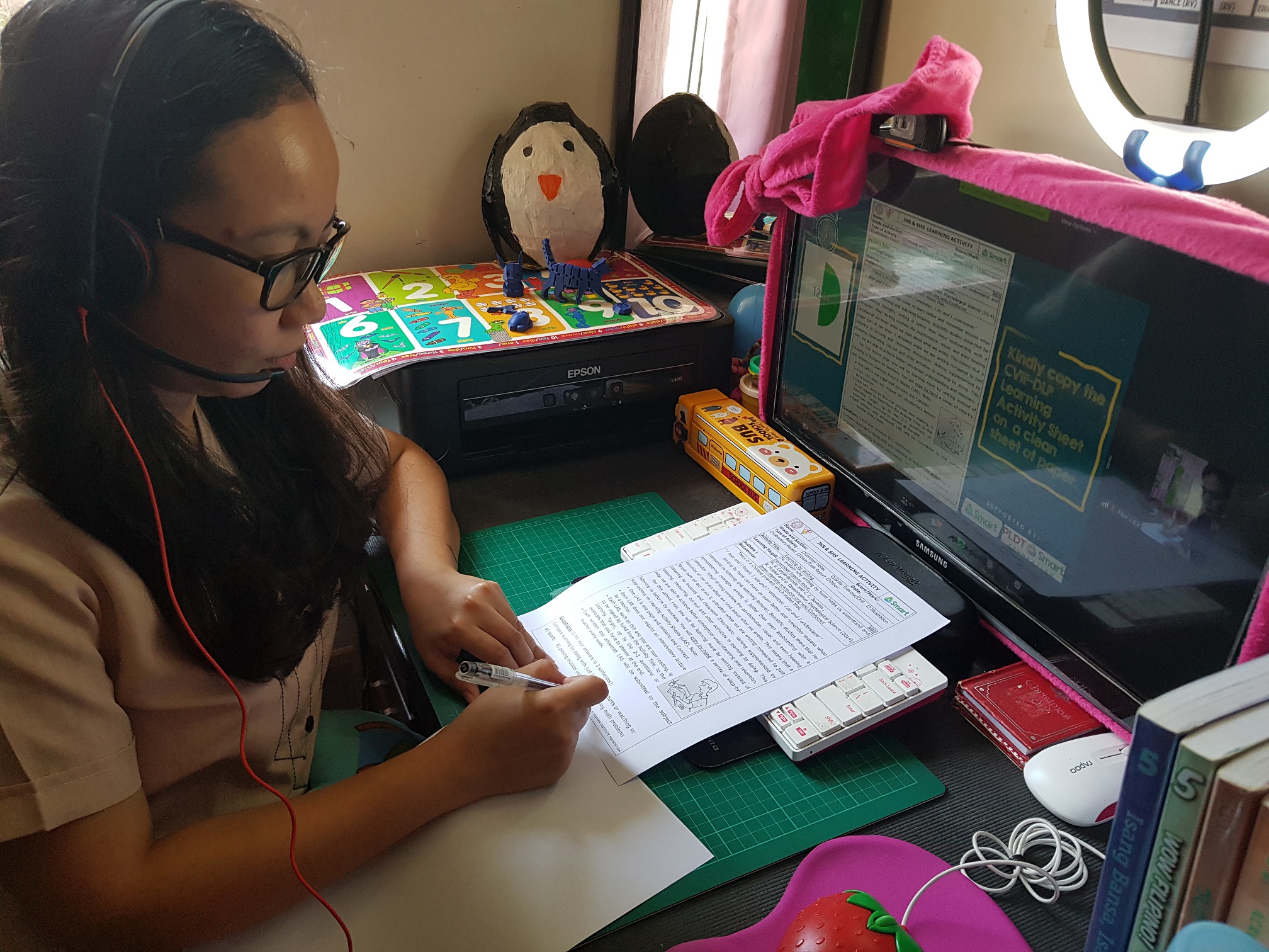 Crisis-resilient education strategy enables Smart's donation of portable digital classrooms - Main photo
