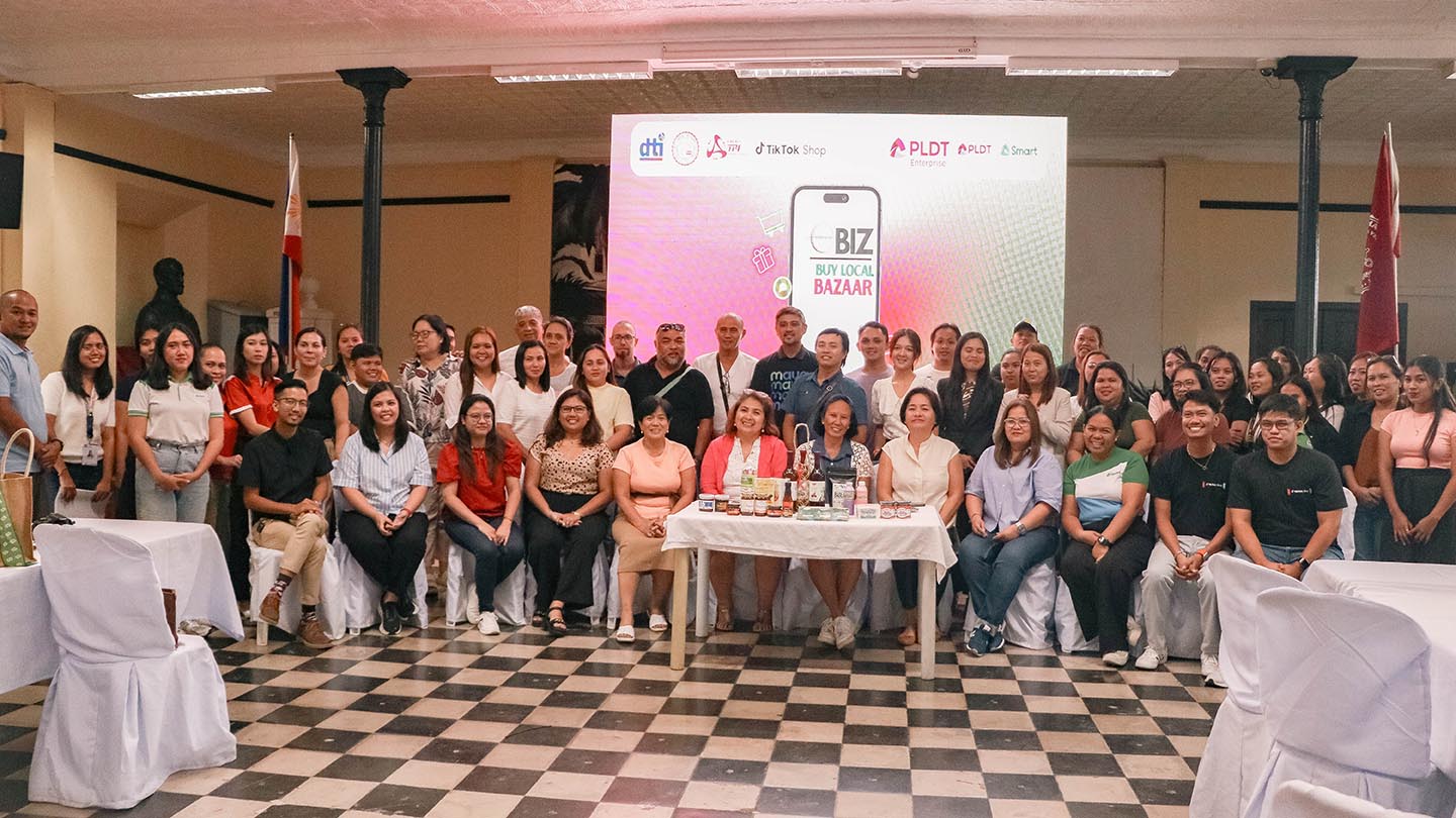 50 MSMEs from Dumaguete City and Siquijor Island participated in PLDT Enterprise and Smart's eBiznovation Buy Local Bazaar in partnership with Tiktok Shop PH and DTI Negros Oriental.